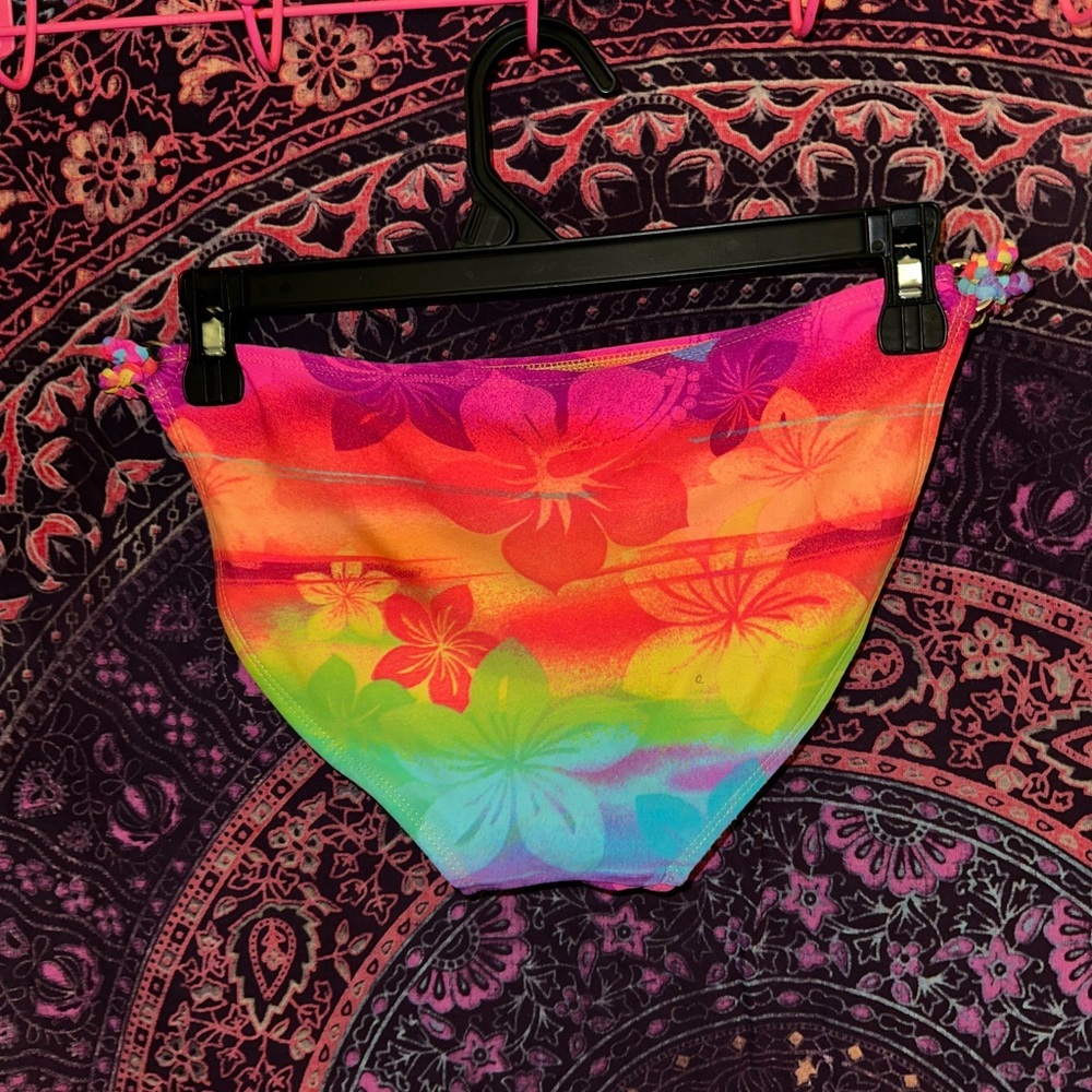 Colorful Mocean Bikini Set - Picture 5 of 8